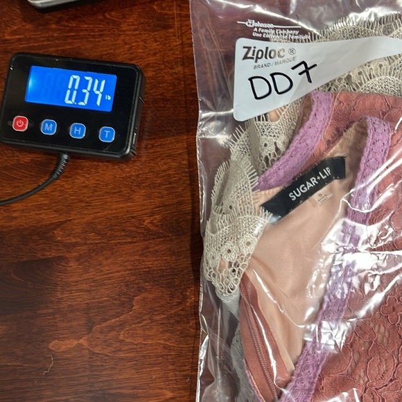 White Birch Womens Jersey Top M Cream Mauve Stripes Floral Print Criss/Cross EUC - Picture 9 of 9